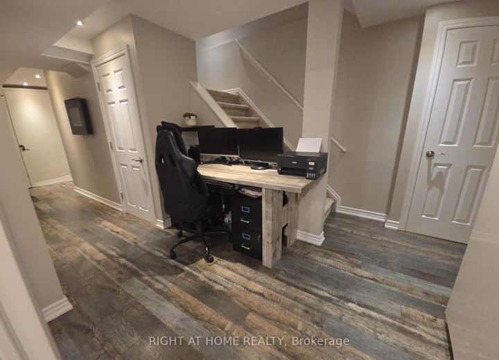 Photo 29 at 6914 Cordingley Crescent, Meadowvale, Mississauga