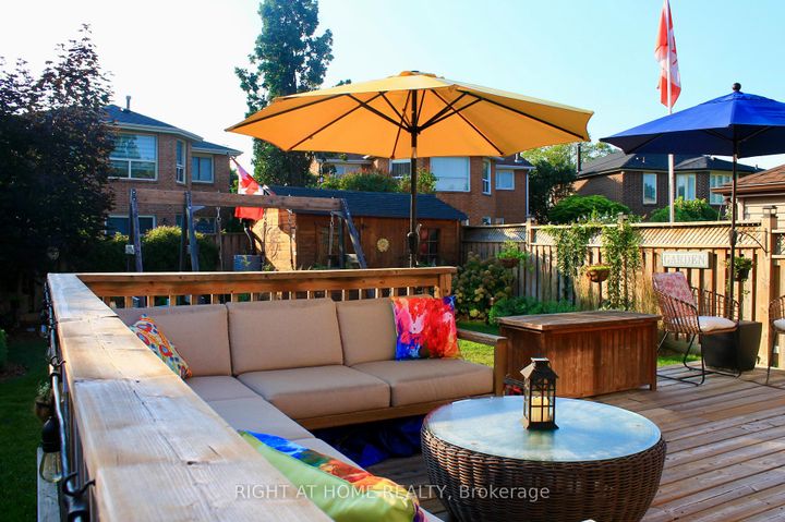 Photo 39 at 6914 Cordingley Crescent, Meadowvale, Mississauga