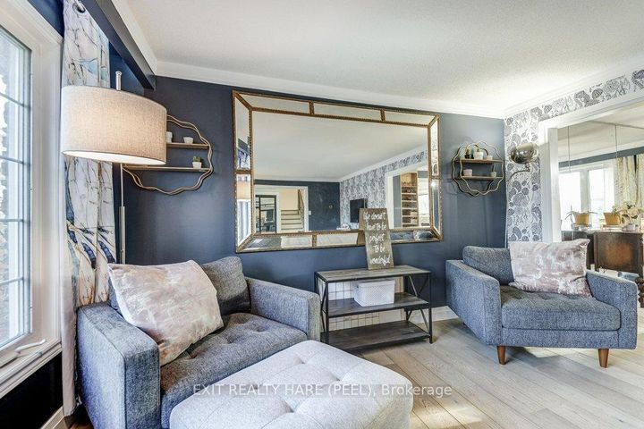 Photo 12 at 2516 Woburn Crescent, WO West, Oakville