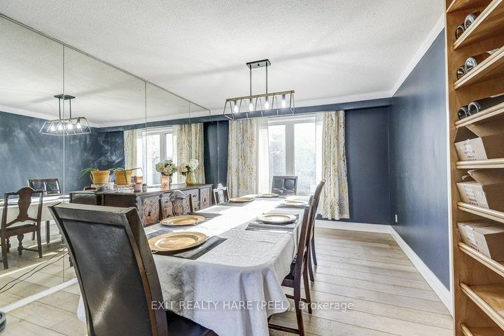 Photo 13 at 2516 Woburn Crescent, WO West, Oakville