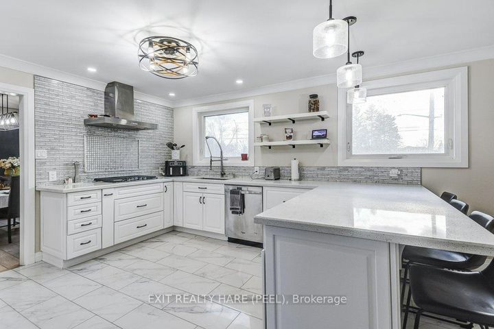 Photo 16 at 2516 Woburn Crescent, WO West, Oakville