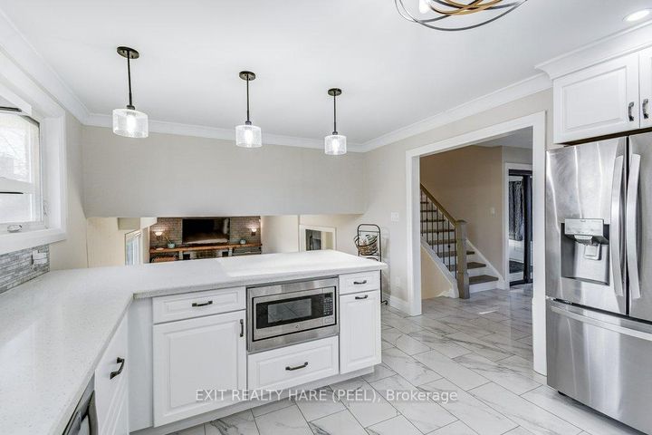 Photo 20 at 2516 Woburn Crescent, WO West, Oakville