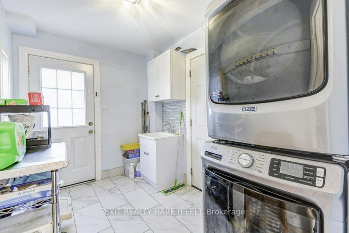 Photo 22 at 2516 Woburn Crescent, WO West, Oakville