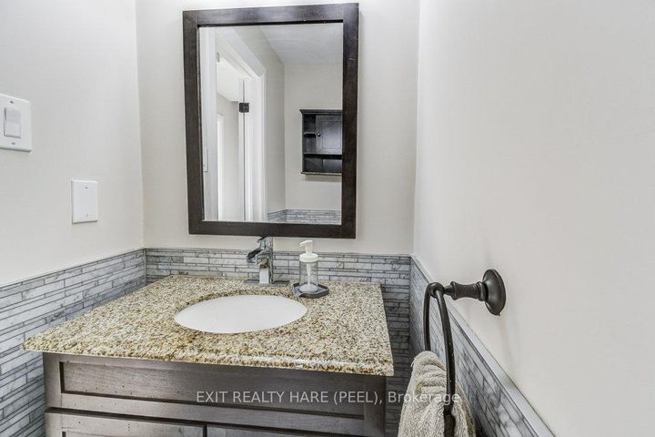 Photo 23 at 2516 Woburn Crescent, WO West, Oakville