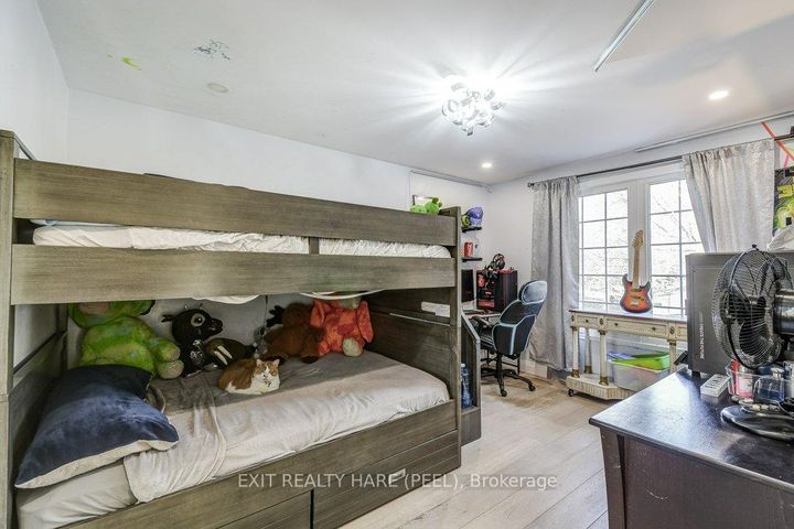 Photo 27 at 2516 Woburn Crescent, WO West, Oakville