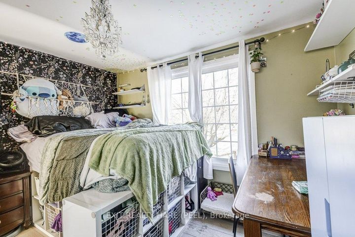 Photo 31 at 2516 Woburn Crescent, WO West, Oakville