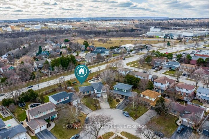 Photo 45 at 2516 Woburn Crescent, WO West, Oakville