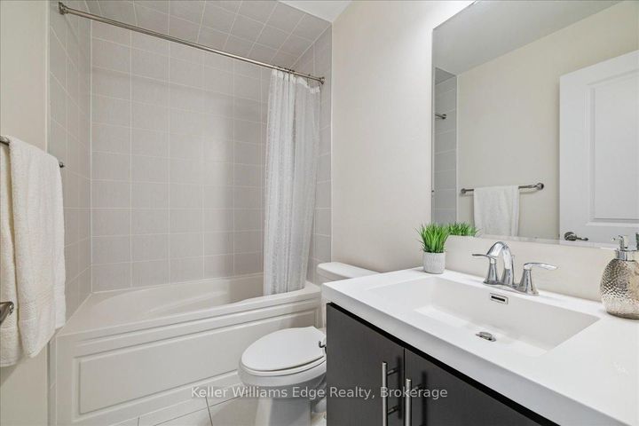 Photo 36 at 244 Harold Dent Trail, GO Glenorchy, Oakville