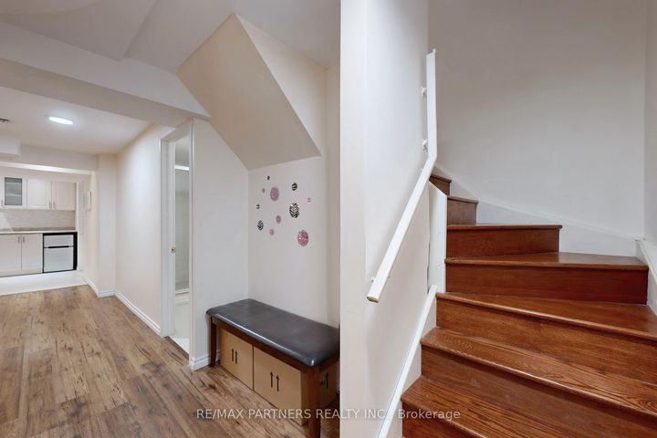 Photo 35 at 79 Carnoustie Crescent, Jefferson, Richmond Hill