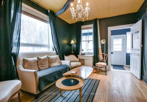 Photo 8 at 39 Grove Street W, City Centre, Barrie