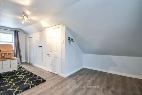 Photo 12 at 39 Grove Street W, City Centre, Barrie