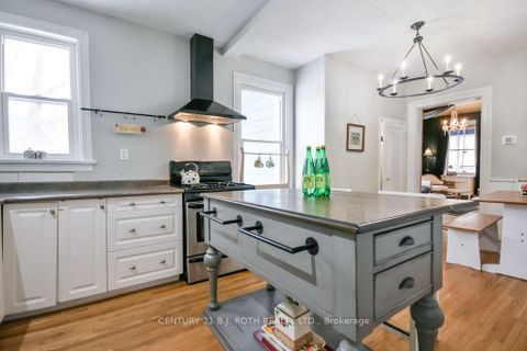 Photo 15 at 39 Grove Street W, City Centre, Barrie