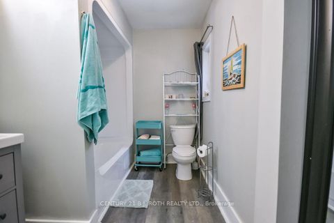 Photo 25 at 39 Grove Street W, City Centre, Barrie