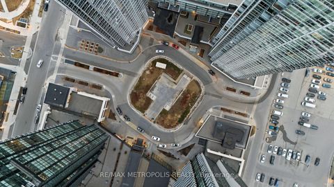 Photo 1 at 704 - 2900 Highway No. 7, Concord, Vaughan