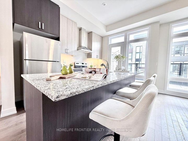 Photo 0 at 39 Credit Lane, Jefferson, Richmond Hill