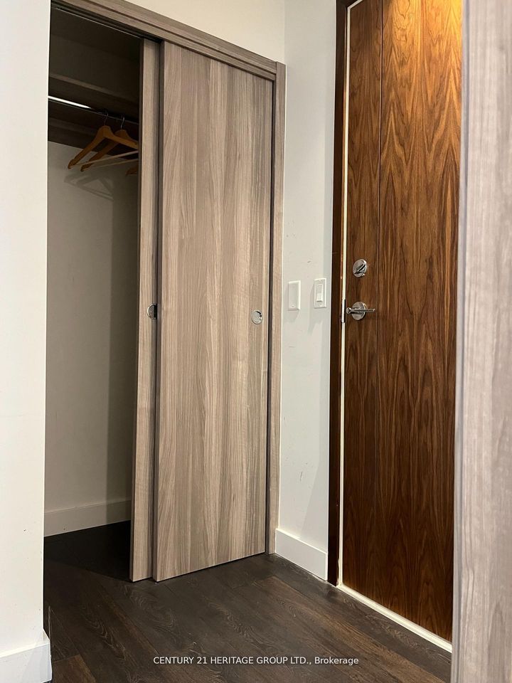 Photo 4 at 1107 - 85 McMahon Drive, Bayview Village, Toronto