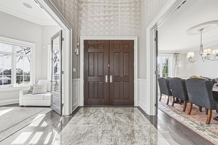 Photo 1 at 476 Patricia Drive, Bayview, Burlington