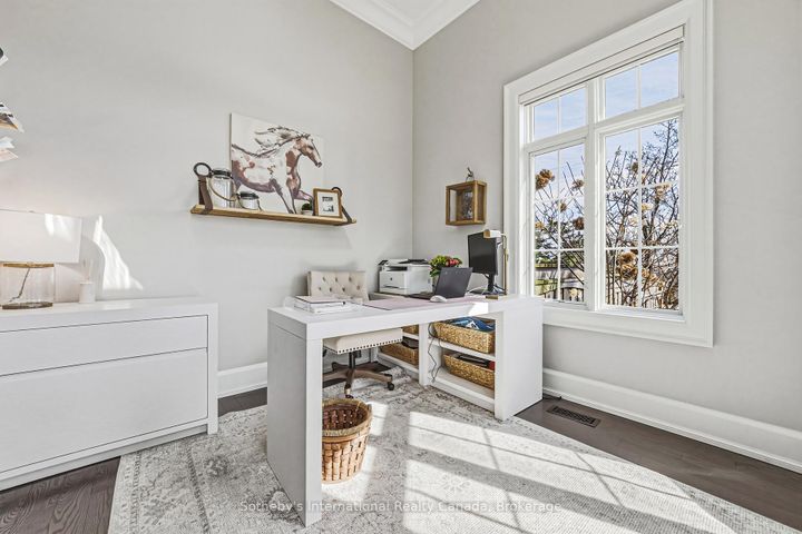 Photo 3 at 476 Patricia Drive, Bayview, Burlington