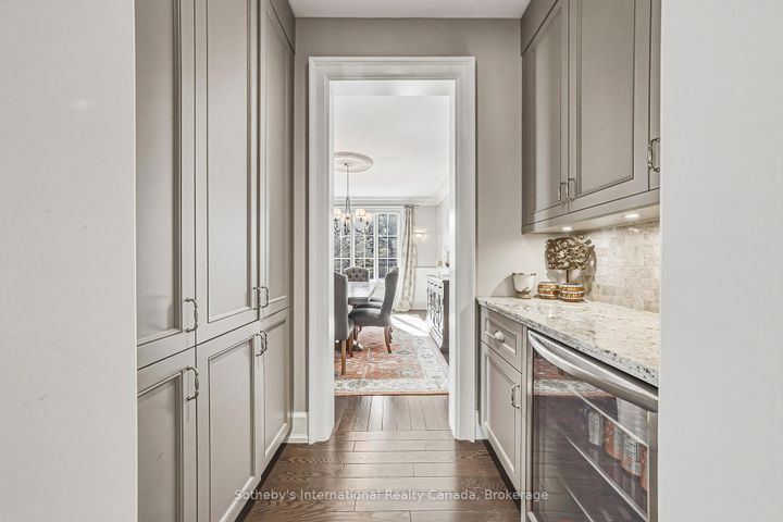 Photo 6 at 476 Patricia Drive, Bayview, Burlington