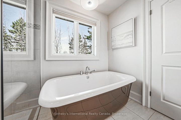 Photo 23 at 476 Patricia Drive, Bayview, Burlington