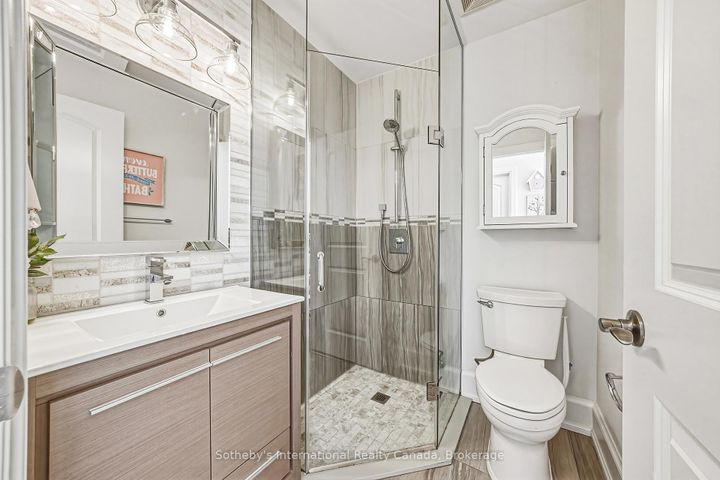 Photo 27 at 476 Patricia Drive, Bayview, Burlington