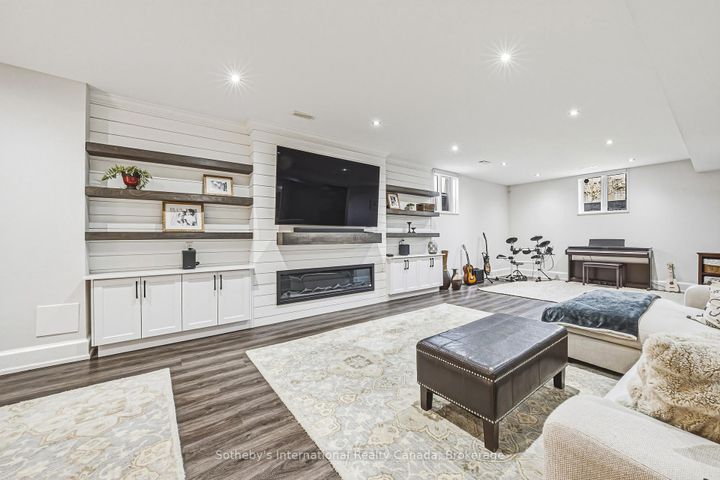 Photo 35 at 476 Patricia Drive, Bayview, Burlington