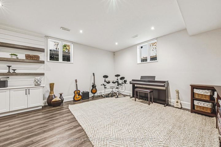 Photo 37 at 476 Patricia Drive, Bayview, Burlington