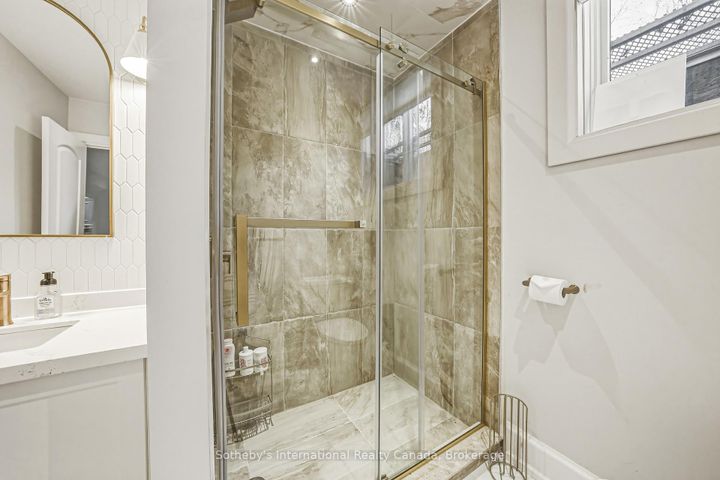 Photo 40 at 476 Patricia Drive, Bayview, Burlington