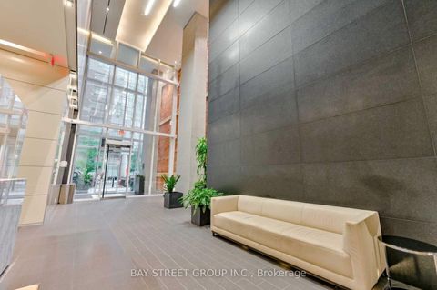 Photo 2 at 410 - 15 Grenville Street, Bay Street Corridor, Toronto