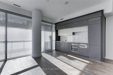 Photo 4 at 410 - 15 Grenville Street, Bay Street Corridor, Toronto