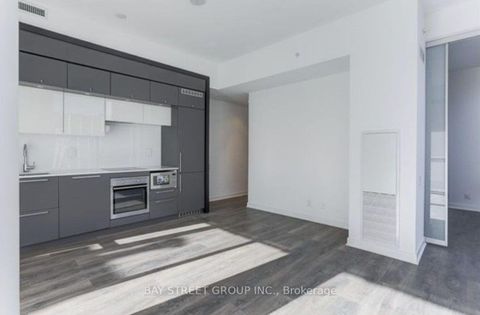 Photo 6 at 410 - 15 Grenville Street, Bay Street Corridor, Toronto