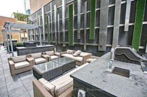 Photo 13 at 410 - 15 Grenville Street, Bay Street Corridor, Toronto