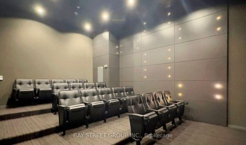 Photo 16 at 410 - 15 Grenville Street, Bay Street Corridor, Toronto