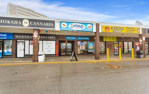 Photo 2 at #7 - 4722 Jane Street, Black Creek, Toronto