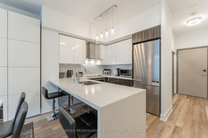 Photo 9 at 527 - 30 Shore Breeze Drive, Mimico, Toronto