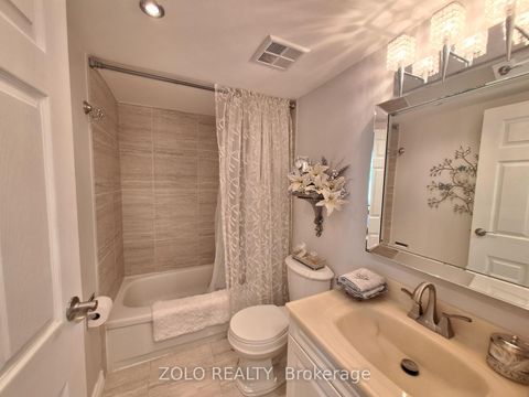 Photo 7 at 1001 - 300 Webb Drive, City Centre, Mississauga