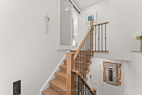 Photo 8 at 1 LOCKHART Gate, Bowmanville, Clarington