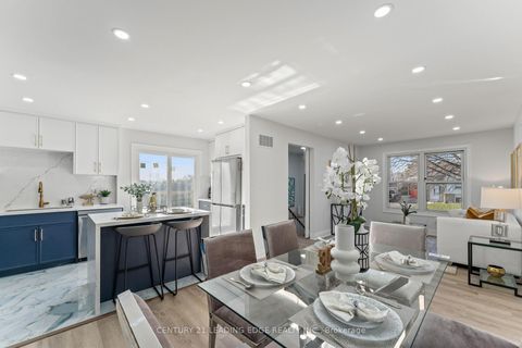 Photo 14 at 1 LOCKHART Gate, Bowmanville, Clarington