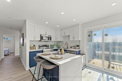 Photo 16 at 1 LOCKHART Gate, Bowmanville, Clarington