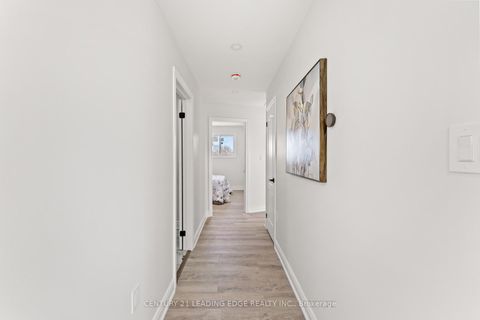 Photo 18 at 1 LOCKHART Gate, Bowmanville, Clarington