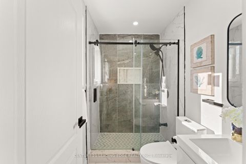 Photo 22 at 1 LOCKHART Gate, Bowmanville, Clarington