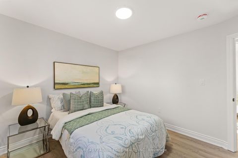 Photo 24 at 1 LOCKHART Gate, Bowmanville, Clarington