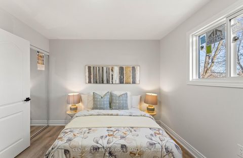 Photo 25 at 1 LOCKHART Gate, Bowmanville, Clarington