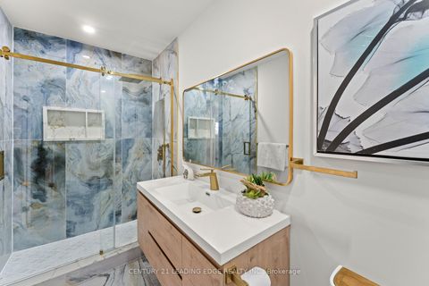 Photo 27 at 1 LOCKHART Gate, Bowmanville, Clarington