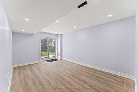 Photo 32 at 1 LOCKHART Gate, Bowmanville, Clarington