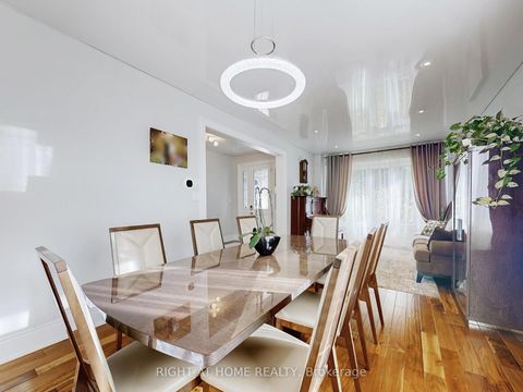 Photo 6 at 963 Northern Prospect Crescent, Wyndham, Newmarket