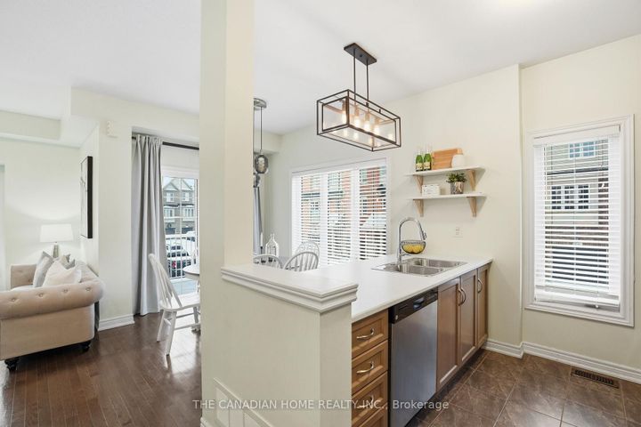 Photo 13 at 33 - 257 Parkside Drive, Waterdown, Hamilton