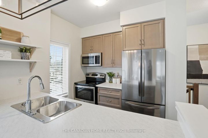 Photo 15 at 33 - 257 Parkside Drive, Waterdown, Hamilton