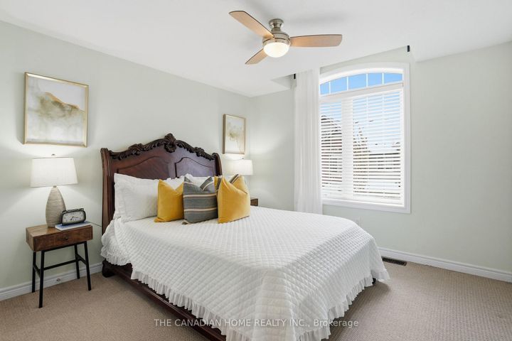 Photo 37 at 33 - 257 Parkside Drive, Waterdown, Hamilton