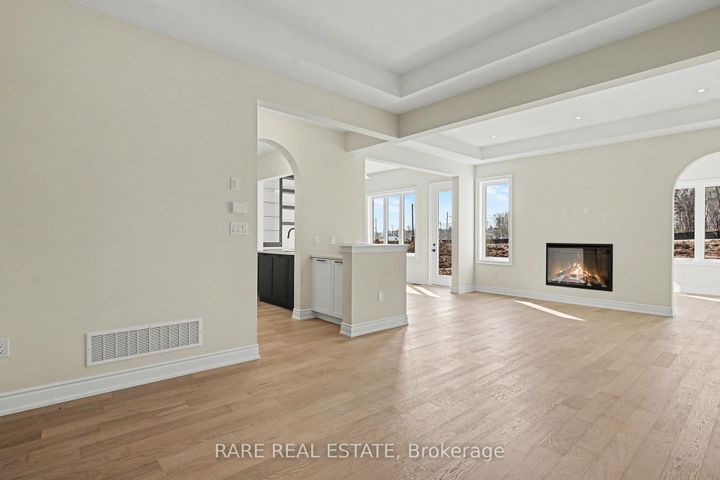 Photo 2 at 1236 QUEENS PLATE Road W, GA Glen Abbey, Oakville